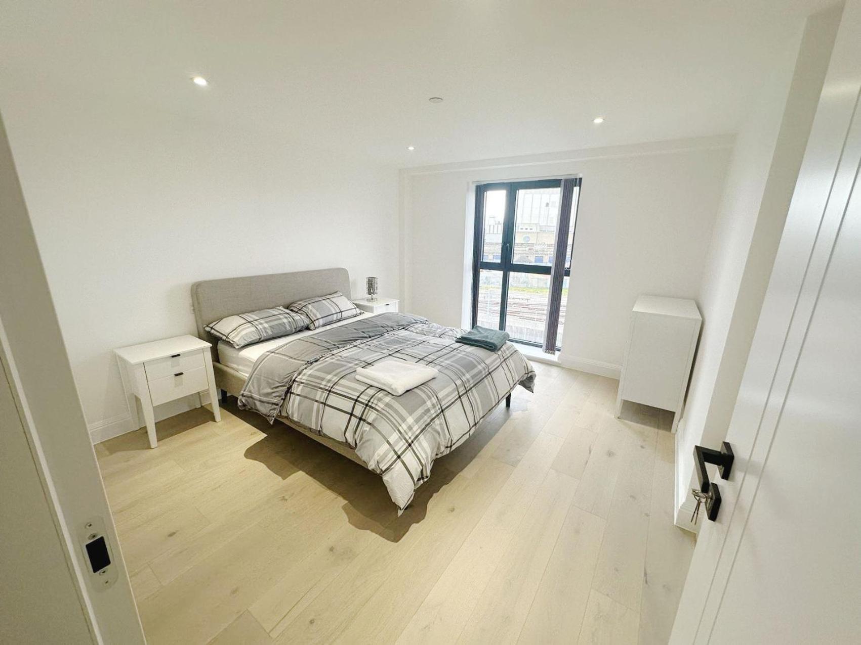 런던 Luxury Modern Flat Near Center 아파트 외부 사진
